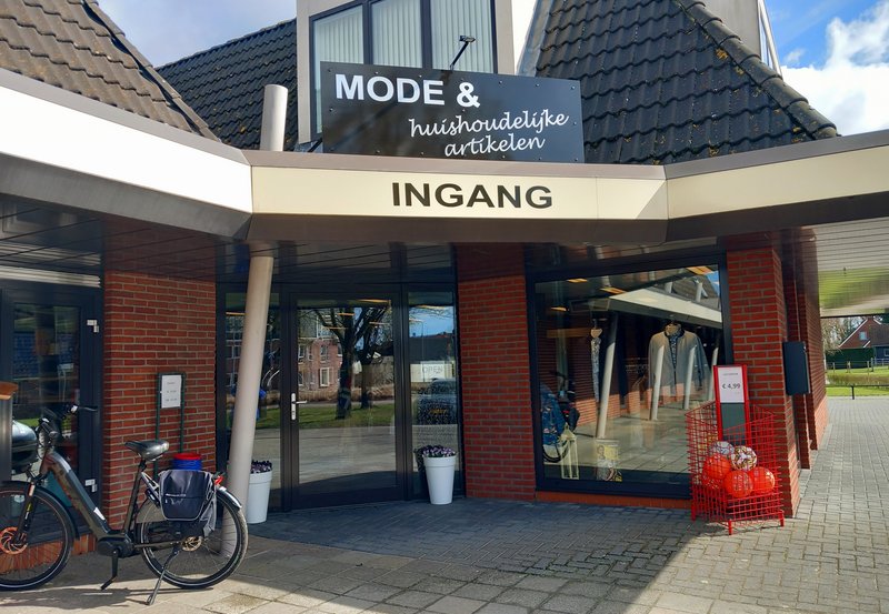 27-03-26 Open Huis Heije Wubs Mode en Huishoudelijke Artikelen. Foto: Roelie Knigge Onstwedde.info