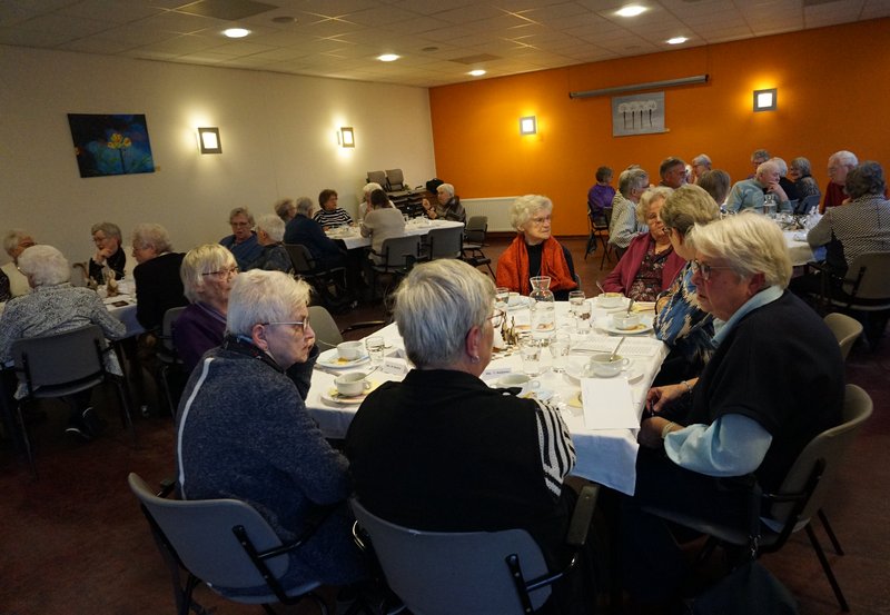 26-03-26 Gezamenlijk Paasdiner in De Bolster. Foto: Anneke Orsel Onstwedde.info
