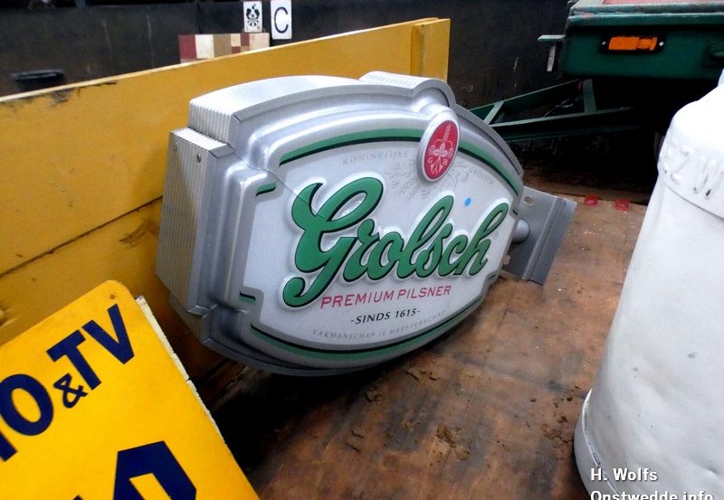 23-01-26 Voorbereiding rommelmarkt welke morgen wordt gehouden in manege De Driesporen aan de Wessinghuizerweg. Foto: H. Wolfs Onstwedde.info