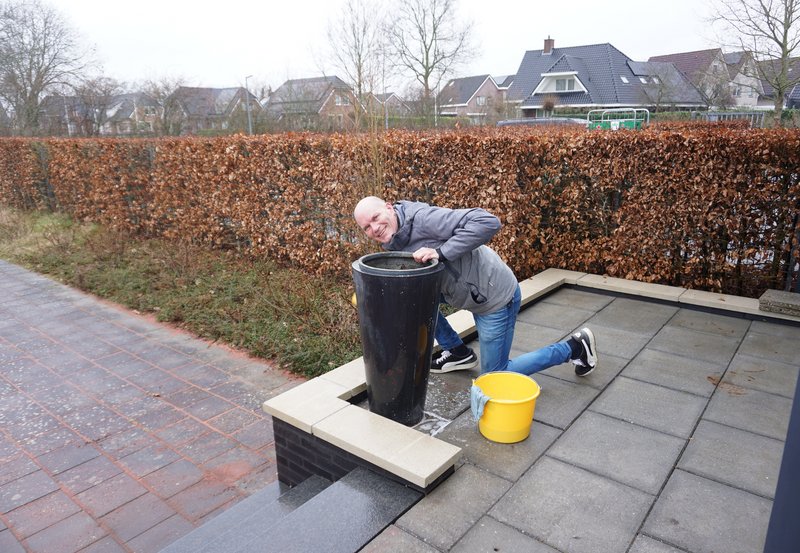 17-03-26 NL Doet Tennisclub Uneswido. Foto: Anneke Orsel Onstwedde.info