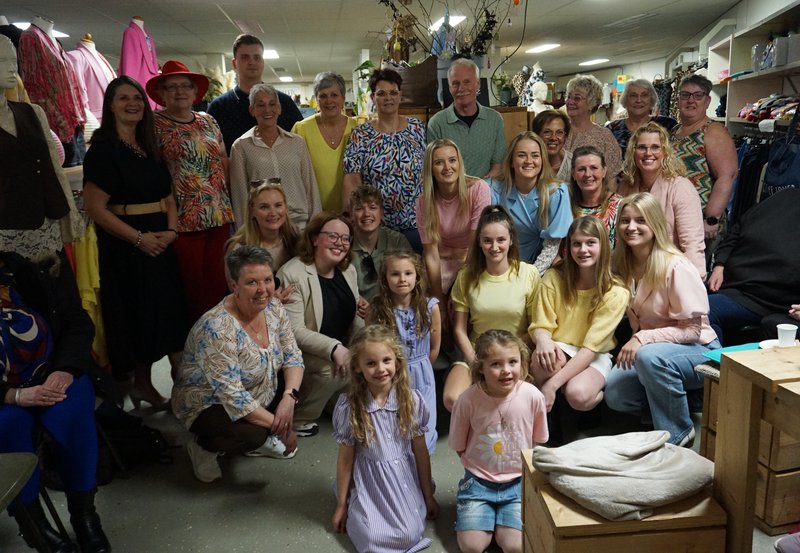 03-04-26 Modeshow 20 jaar Liroja Fashion in Vlagtwedde. Foto: Anneke Orsel Onstwedde.info