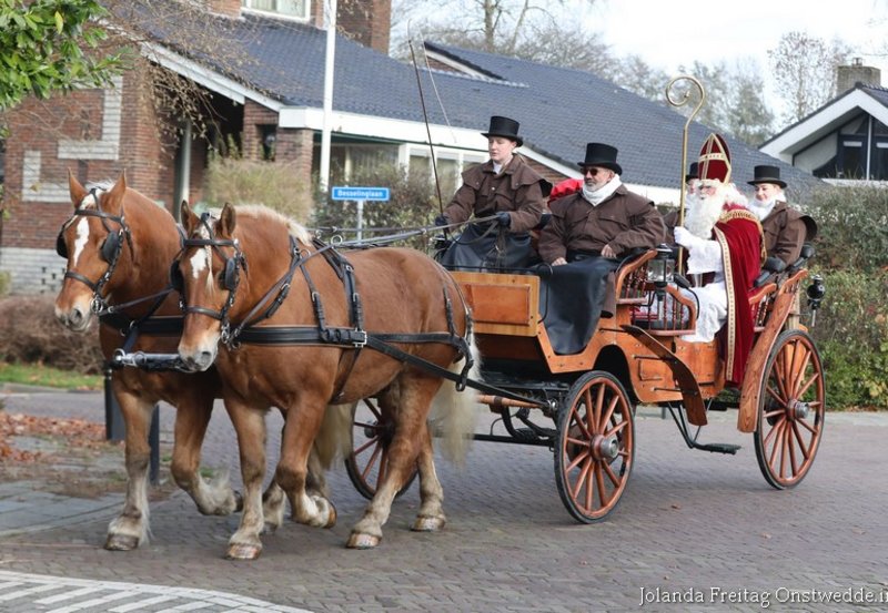 22-11-25 Aankomst Sinterklaas in de haven en op De Woldbrink Foto: Jolanda Freitag Onstwedde.info