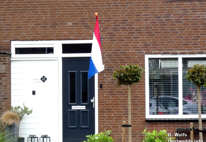 05-05-26 In Onstwedde wordt volop gevlagd. Foto: H. Wolfs Onstwedde.info