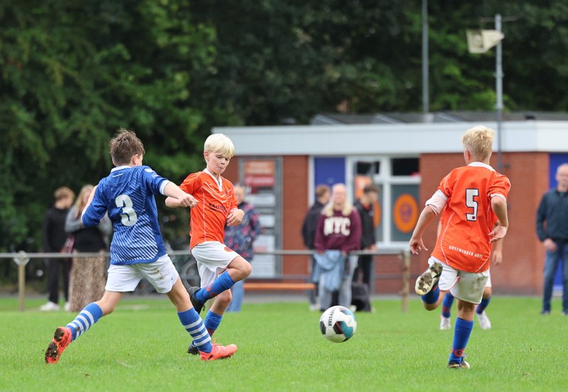 05-09-26 Onstwedder Boys jo12 - SJS jo12. Foto: Freek Moorlag Onstwedde.info