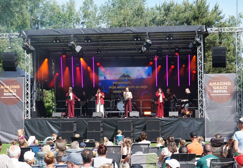 25-05-26 Amazing Grace festival op Vakantiepark De Sikkenberg m.m.v. United4One. Foto: Anneke Orsel Onstwedde.info