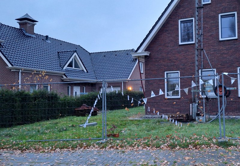 15-11-25 Vrijdag 14 november getrouwd Kerklaan. Foto: Onstwedde.info