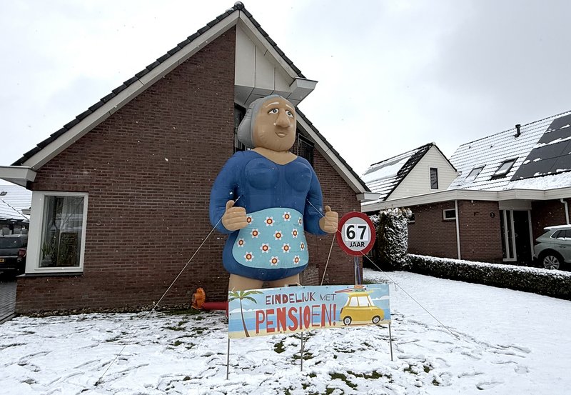 13-02-26 Trijntje Meijer is vandaag 67 jaar geworden en gaat met pensioen. Foto: Jolanda Freitag Onstwedde.info